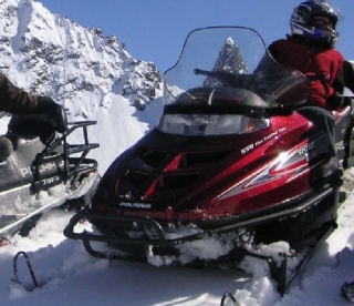 Explora la zona de Courchevel en moto de nieve 